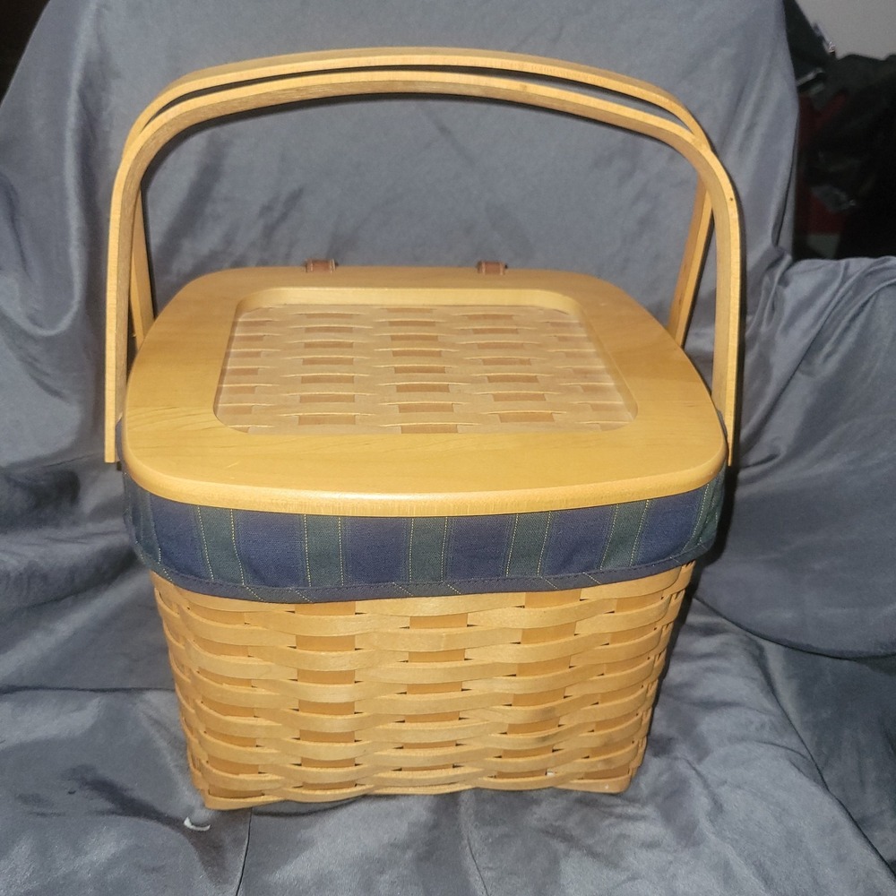 Longaberger 2001 Collectors Club Basket With Lid Liner Protector Leather